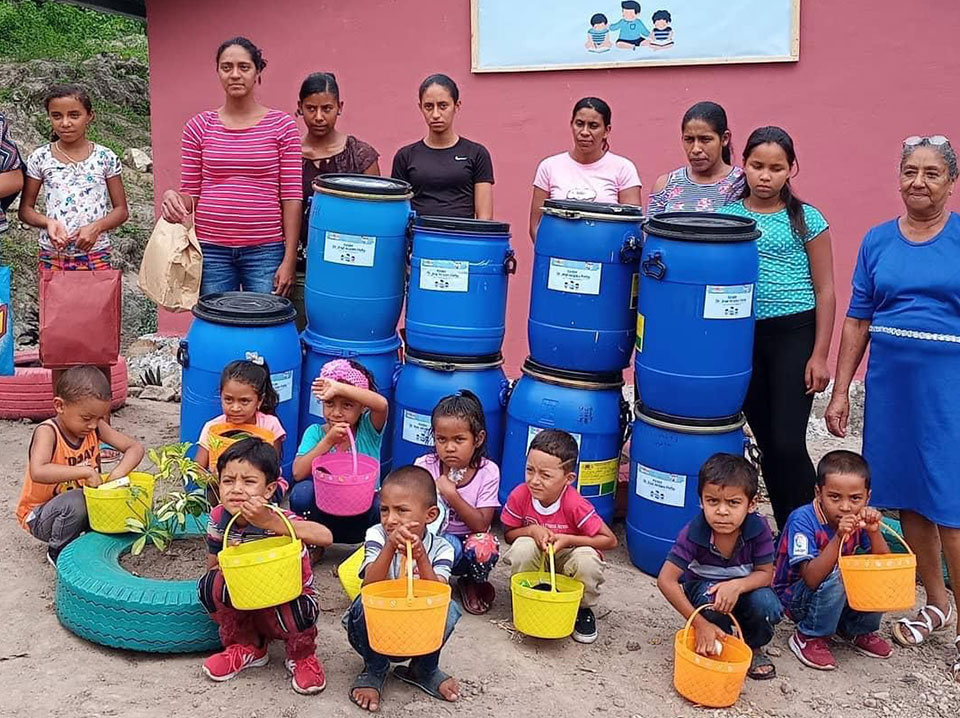 GRUPO PHARMAETICA realiza donativo a comunidad de Los Portillos